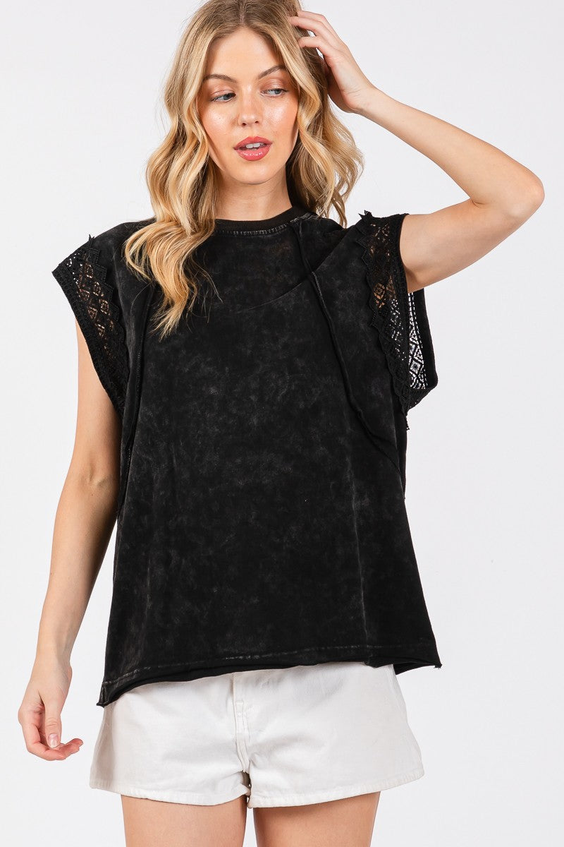 MINERAL WASHED TRIM SHORT SLEEVE TOP BLACK (C39)